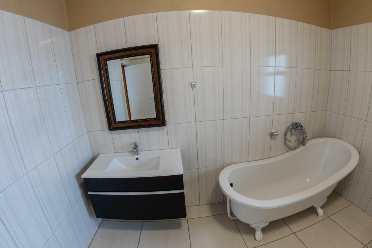 Meransha Self Catering Cc Walvis Bay Ngoại thất bức ảnh