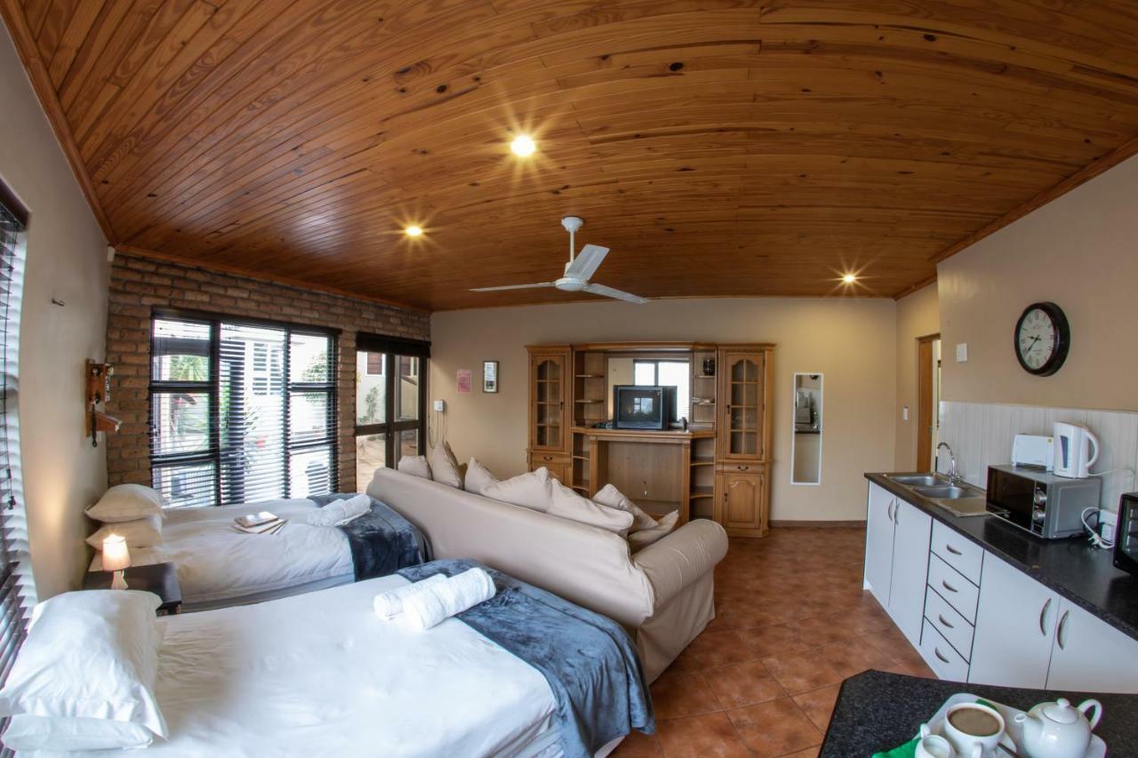 Meransha Self Catering Cc Walvis Bay Ngoại thất bức ảnh