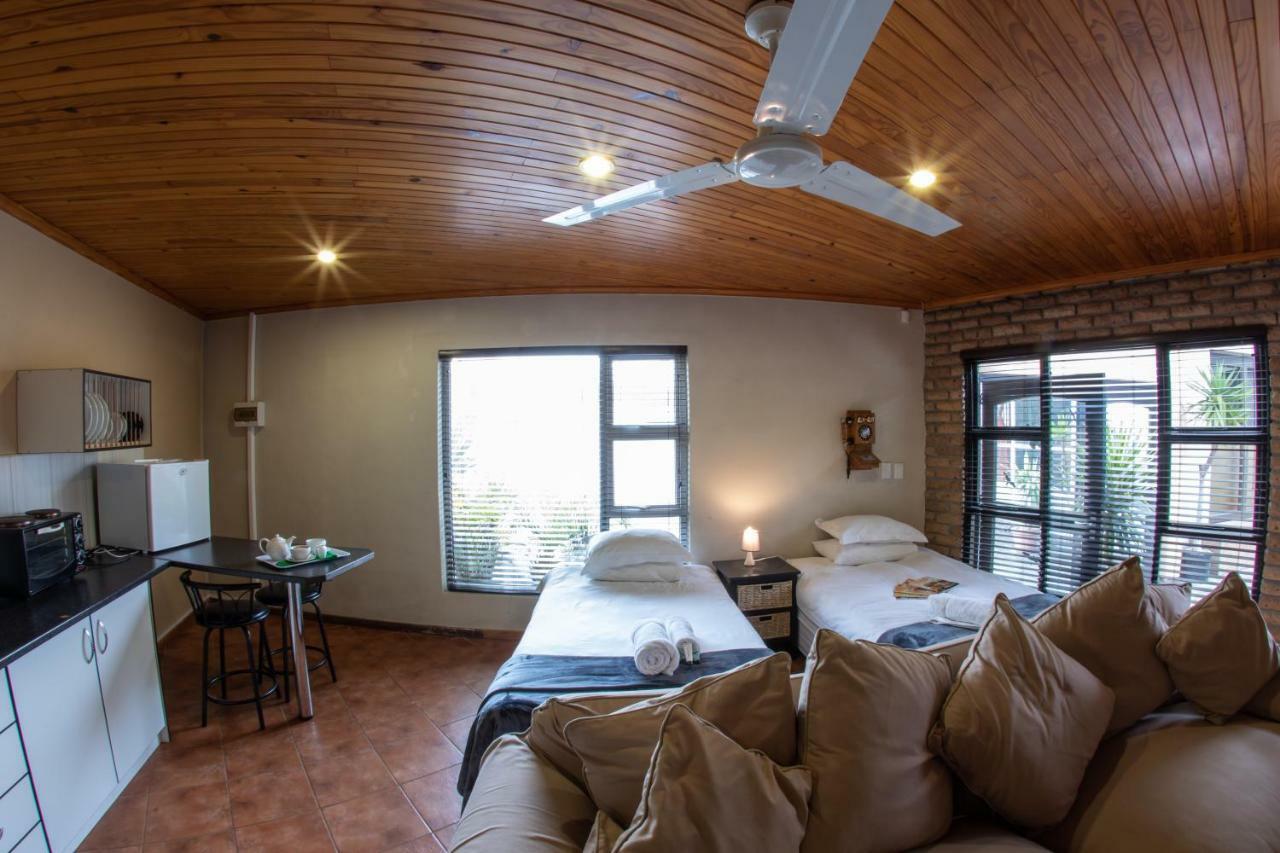 Meransha Self Catering Cc Walvis Bay Ngoại thất bức ảnh